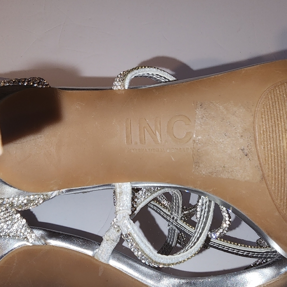 INC Elegant Silver Rhinestone Bow Strappy 4" Heels International Concepts Size 7 - Picture 8 of 10